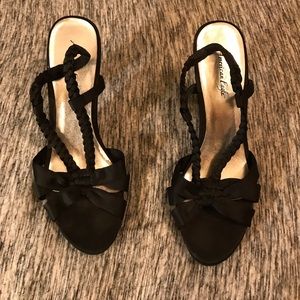 American Eagle heels. Black. Size 9. Barely worn